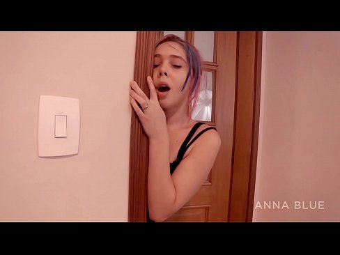 ❤️ Kuv rov qab los ntawm kuv tus tij laug. Kuv tau deev nrog nws tus hluas nkauj. lesbian payback. ❤️ Liab porn ntawm peb ☑