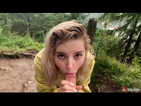 ❤️ Hluas nkauj nqos cum tom qab ib tug pej xeem blowjob - Eva Elfi ❤️ Liab porn ntawm peb ☑
