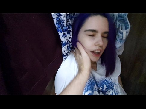 ❤️ Pom kuv tus ntxhais hauv lub txee dai khaub ncaws thiab pab nws cum ❤️ Liab porn ntawm peb ☑